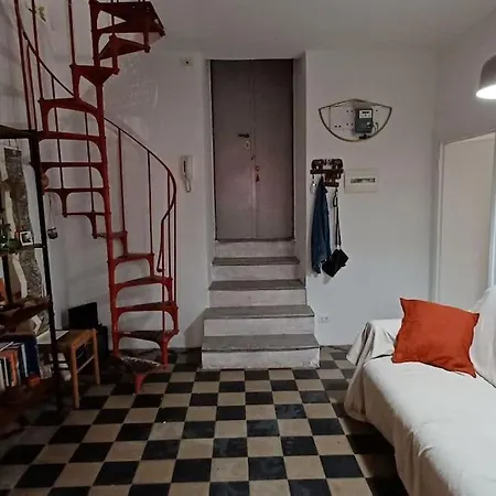Διαμέρισμα 3 Floors Romantic Flat In The Heart Of *